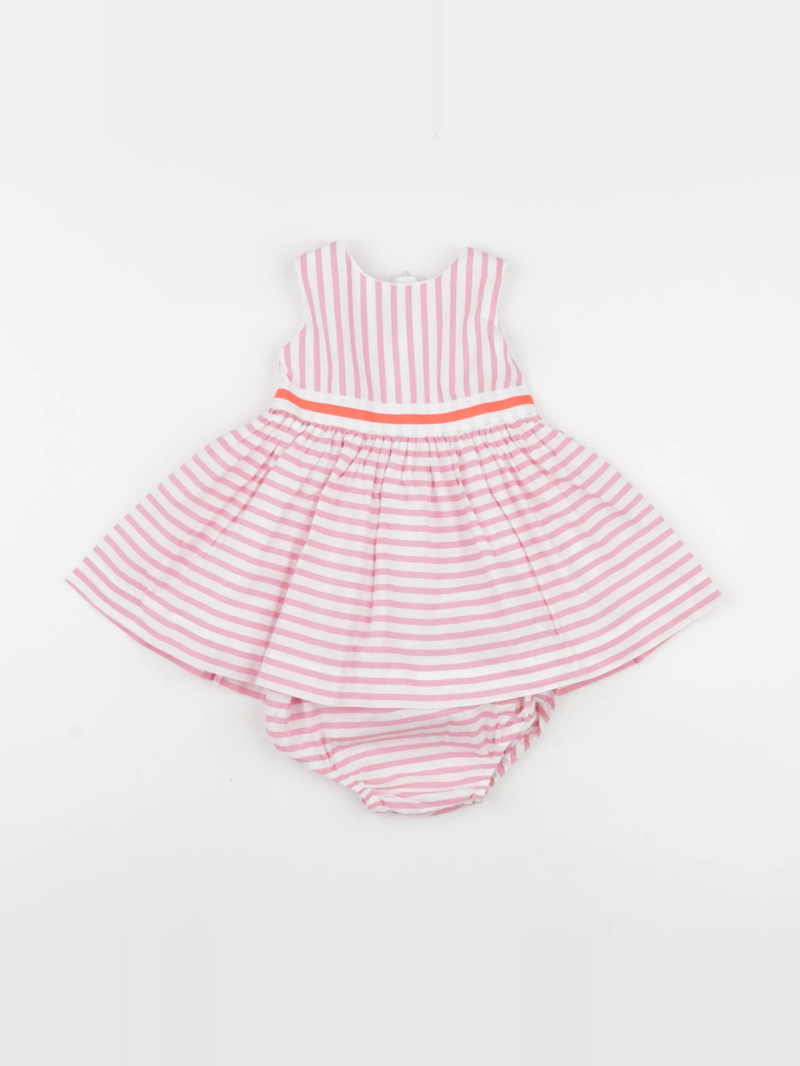 Robe blanc, rose