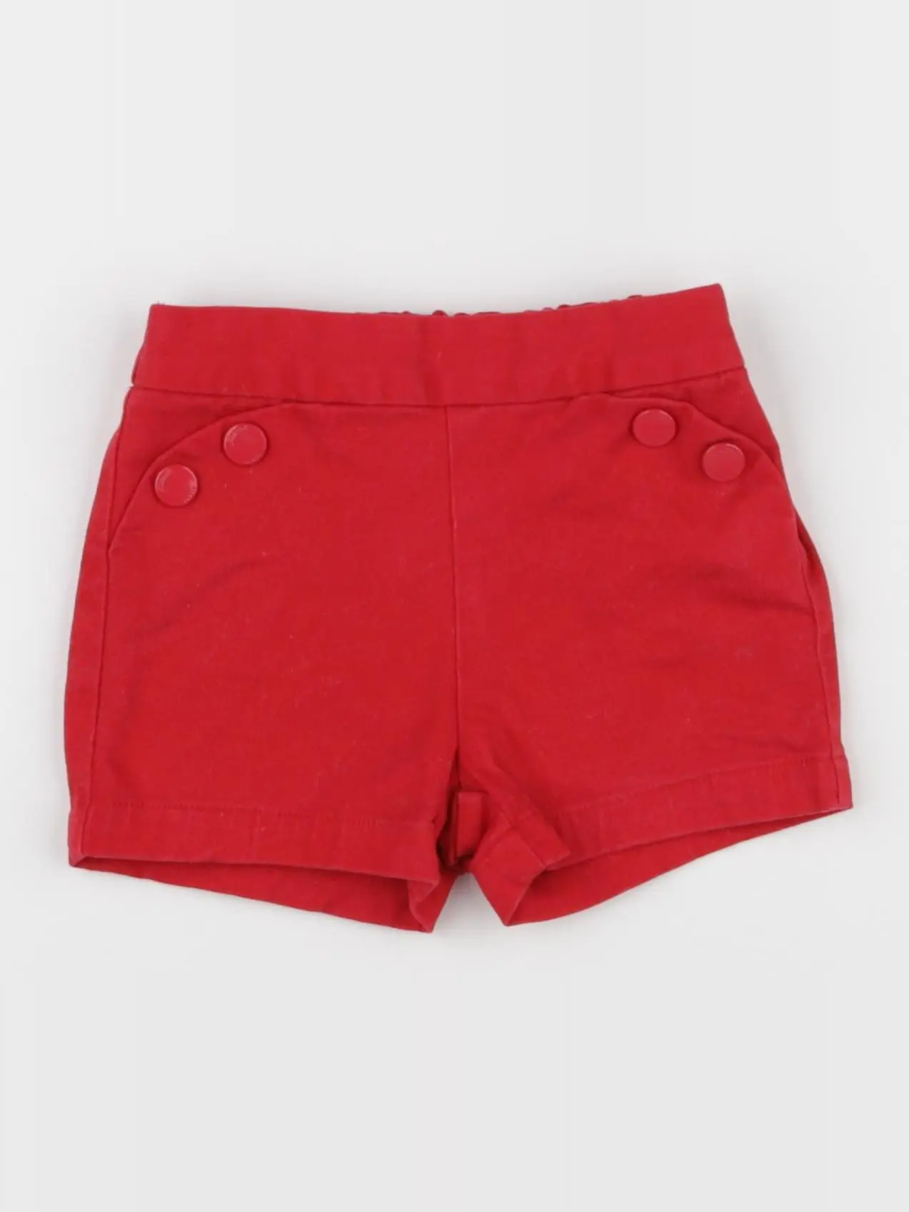 Short rouge