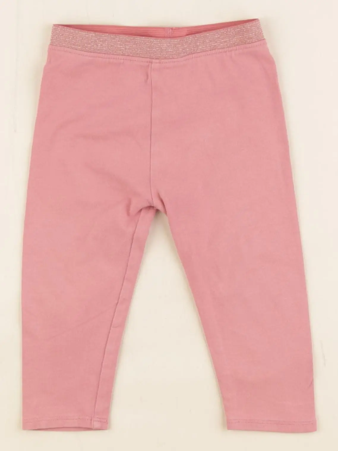 Legging rose, or
