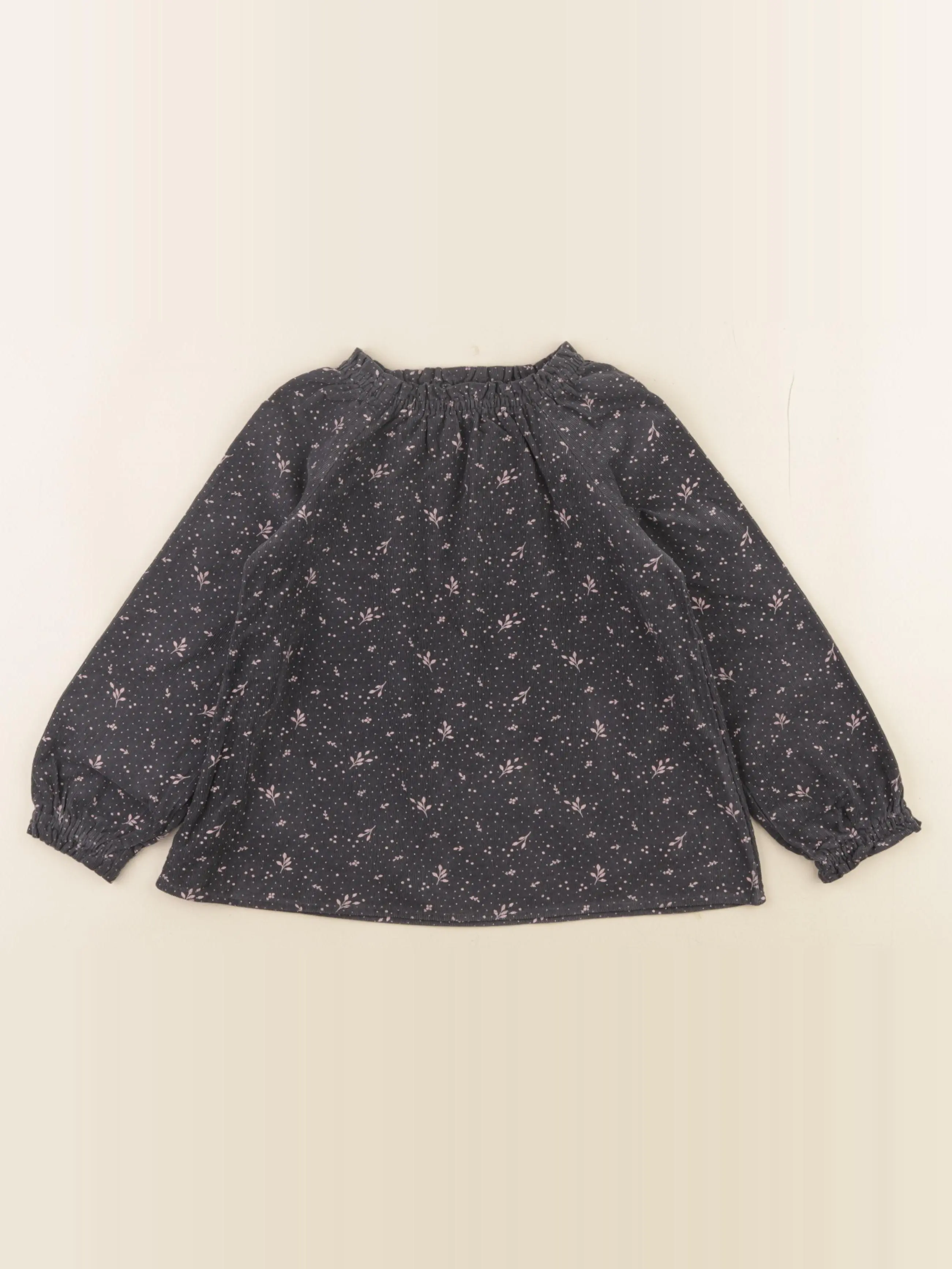 Blouse gris, rose