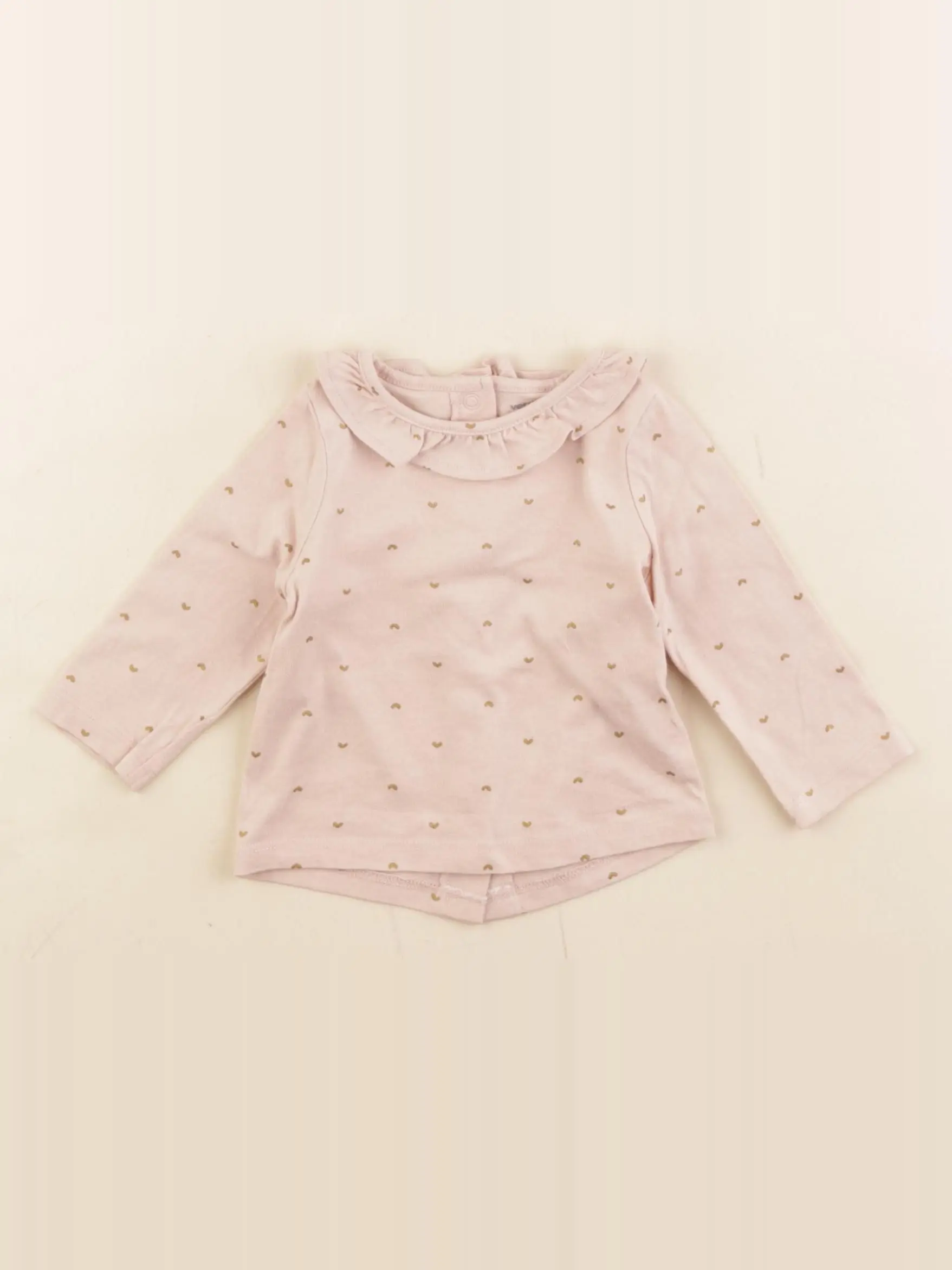 Tee-shirt rose, or