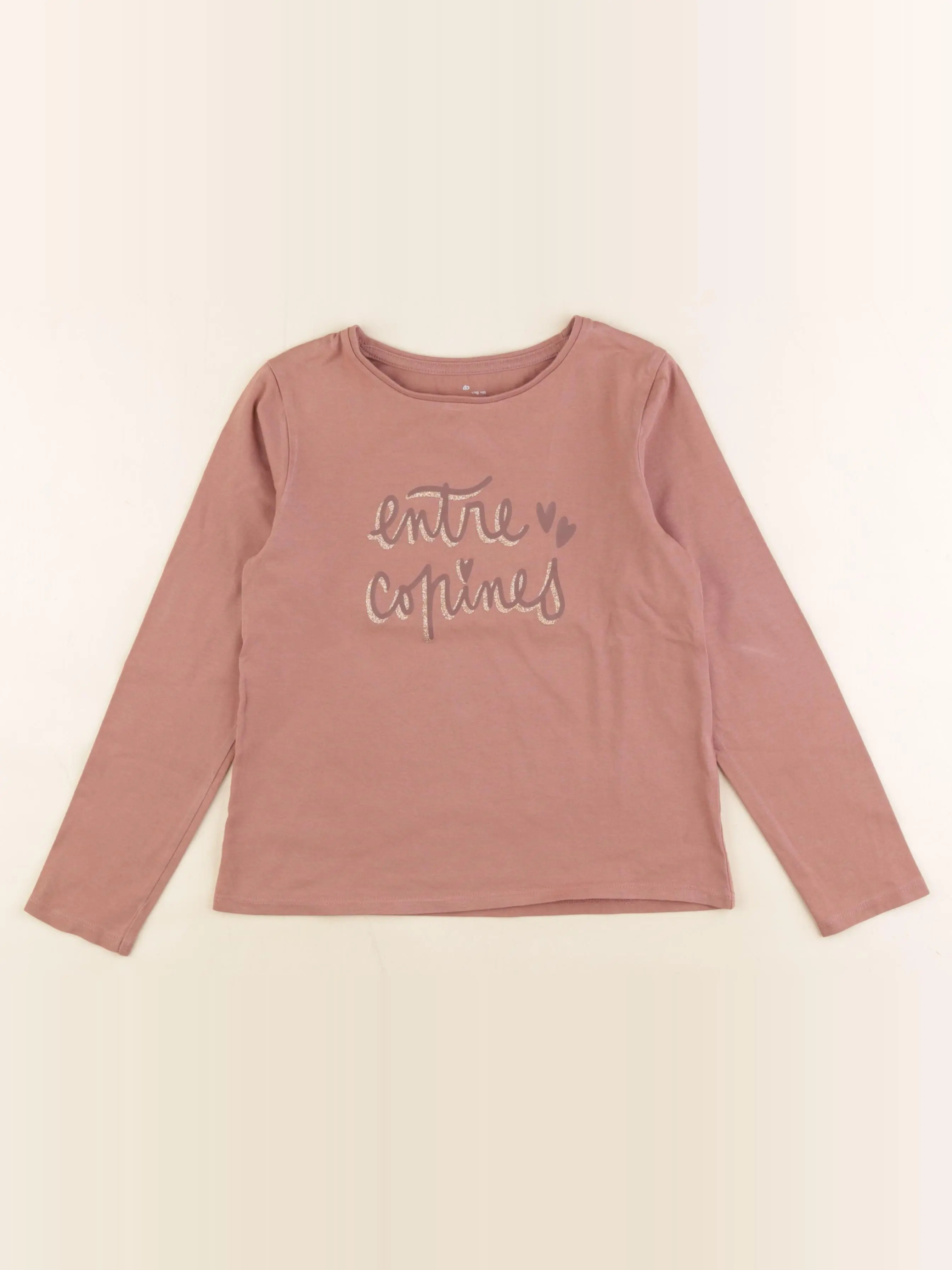 Tee-shirt rose, or
