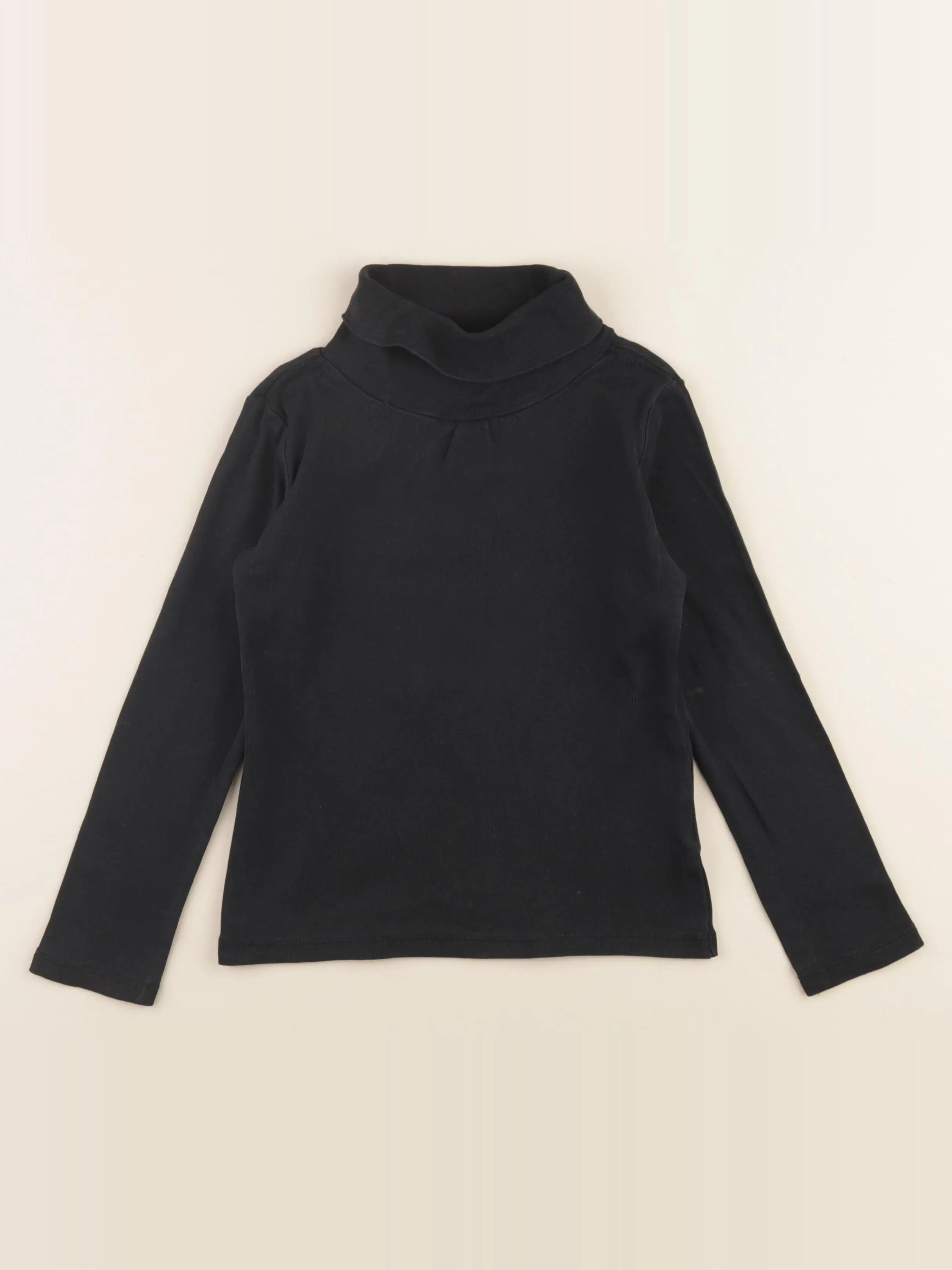 Sous-pull noir