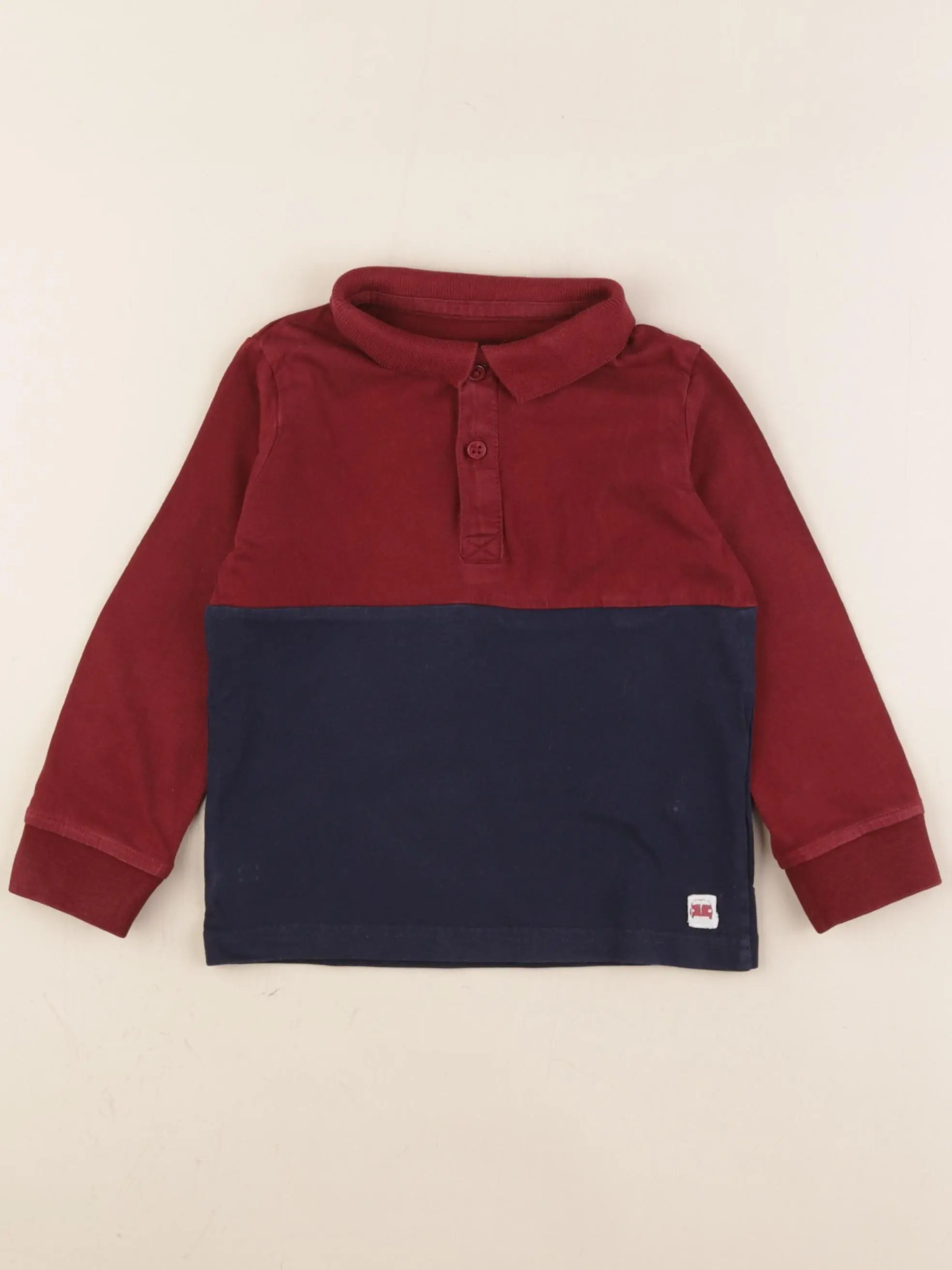 Polo bleu, rouge
