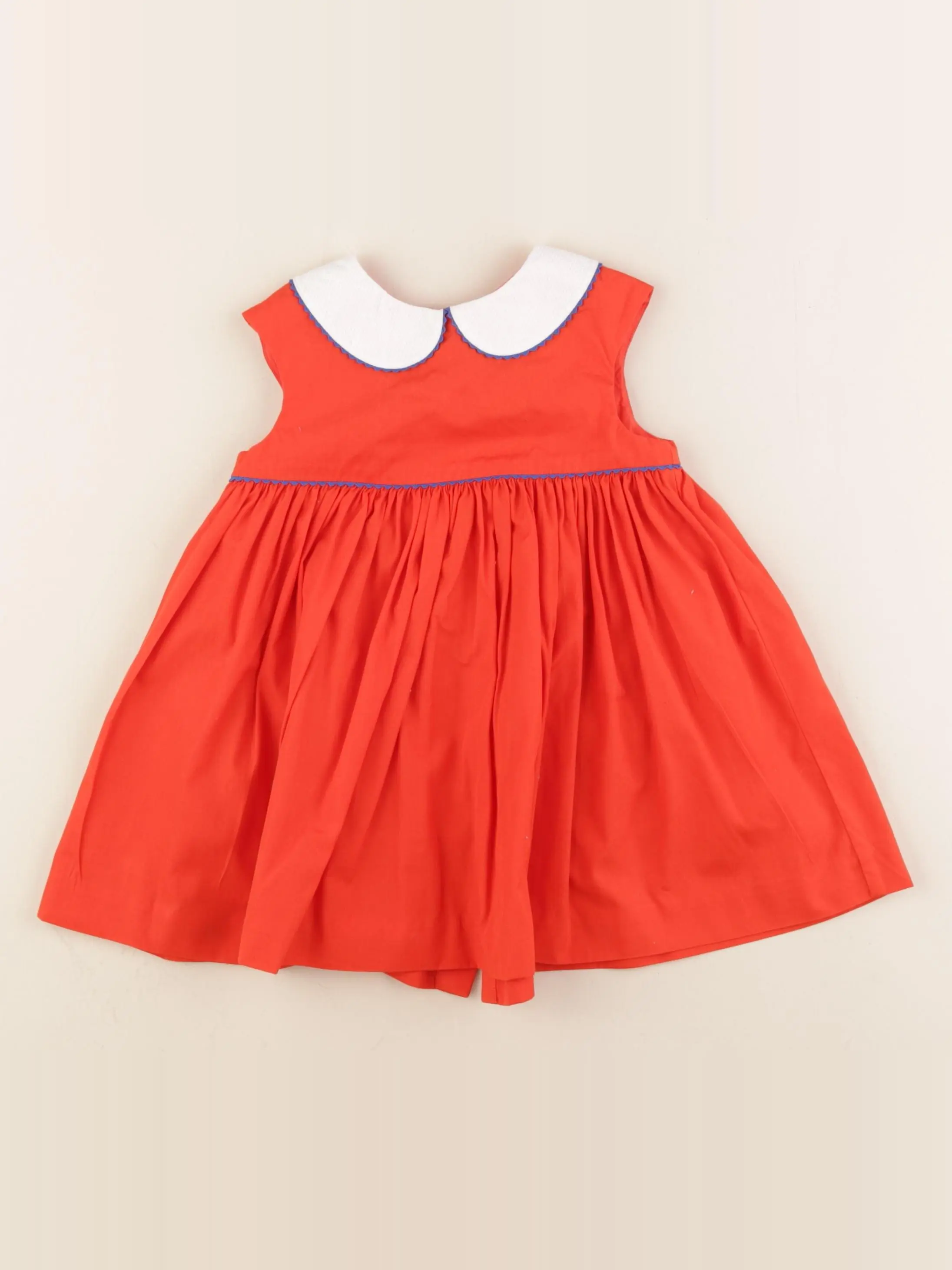Robe rouge