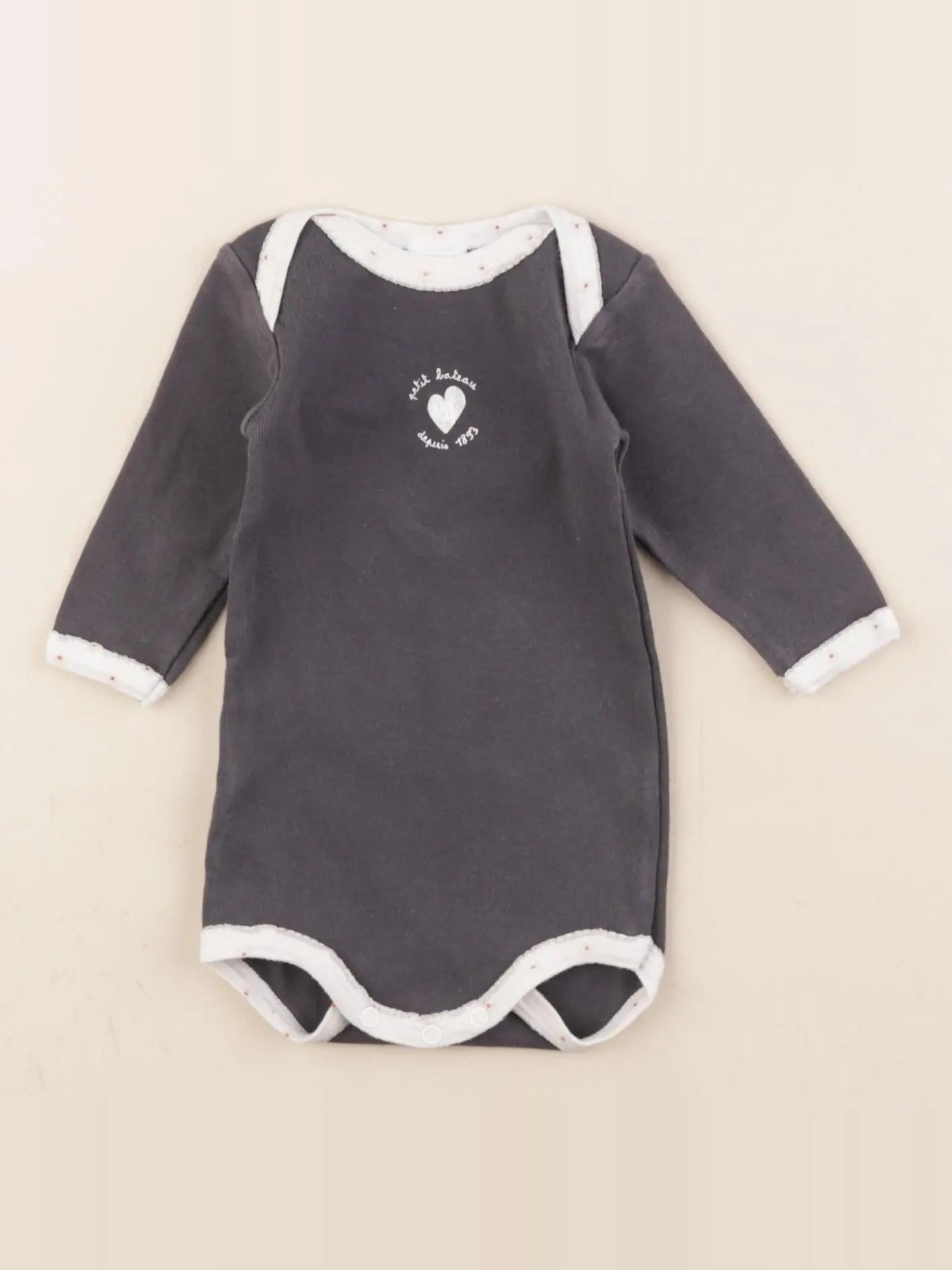 Body gris