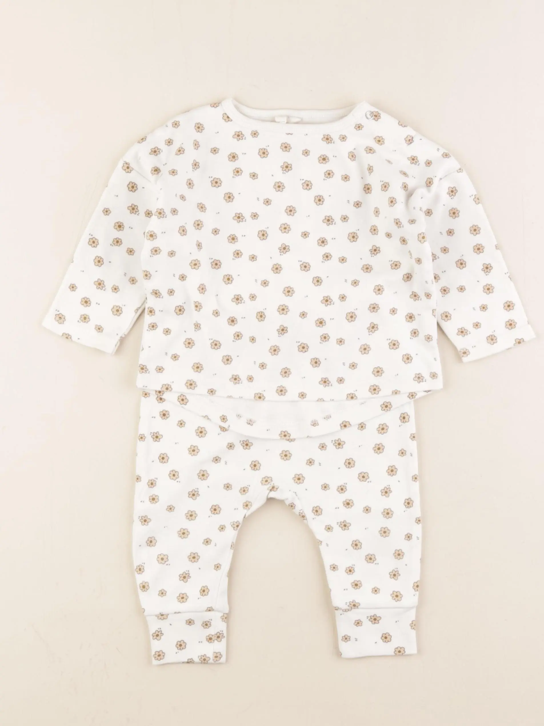 Ensemble beige