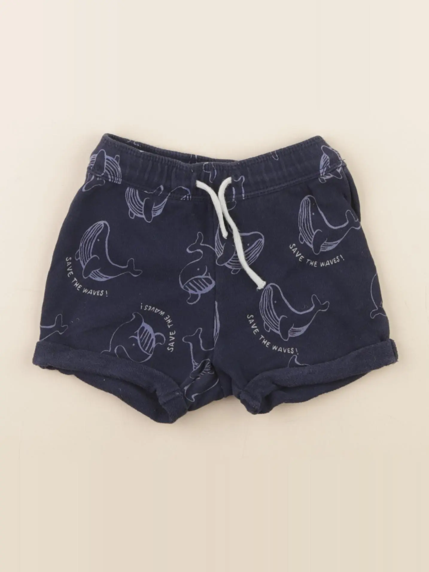 Short bleu
