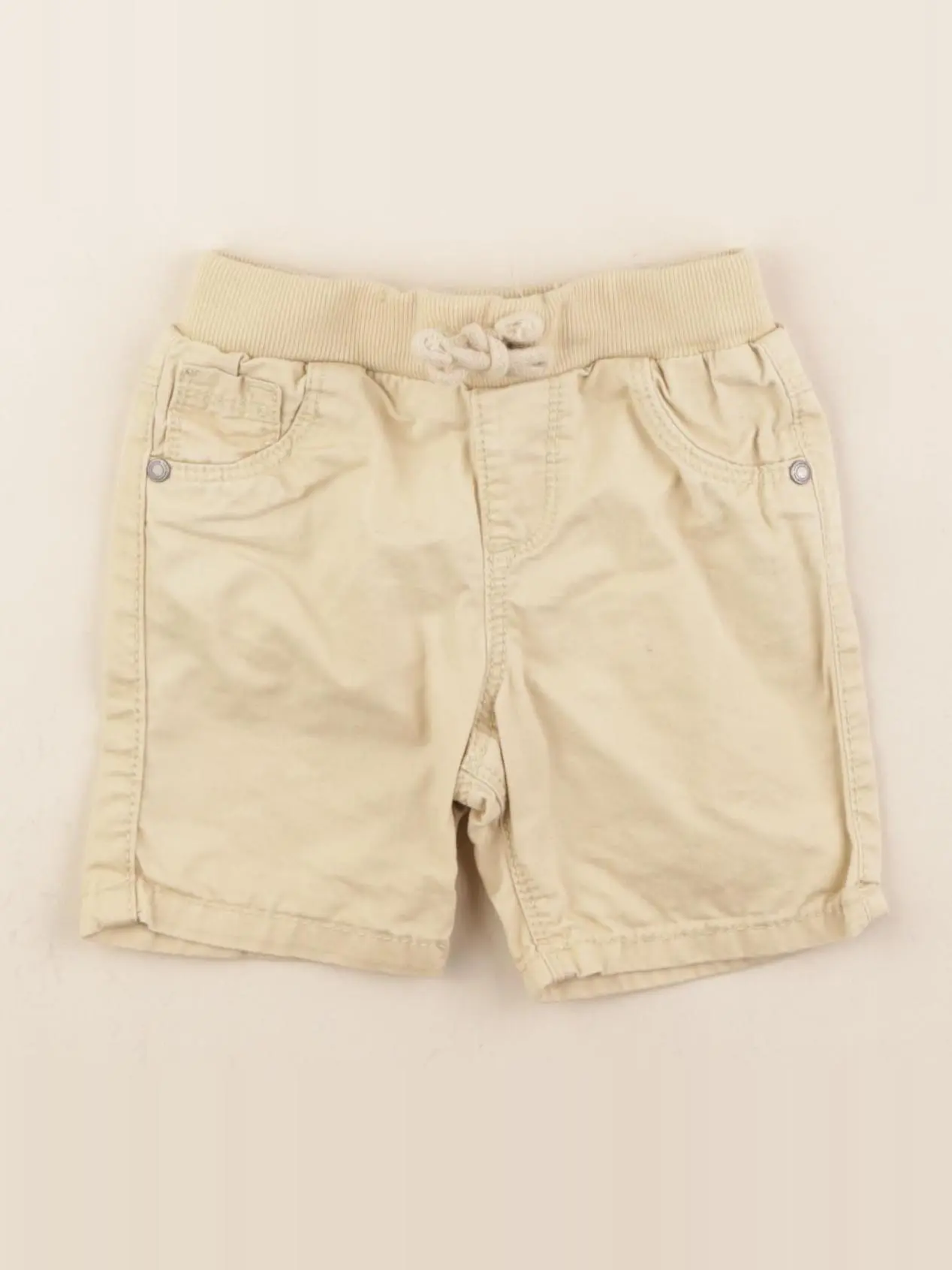 Short beige