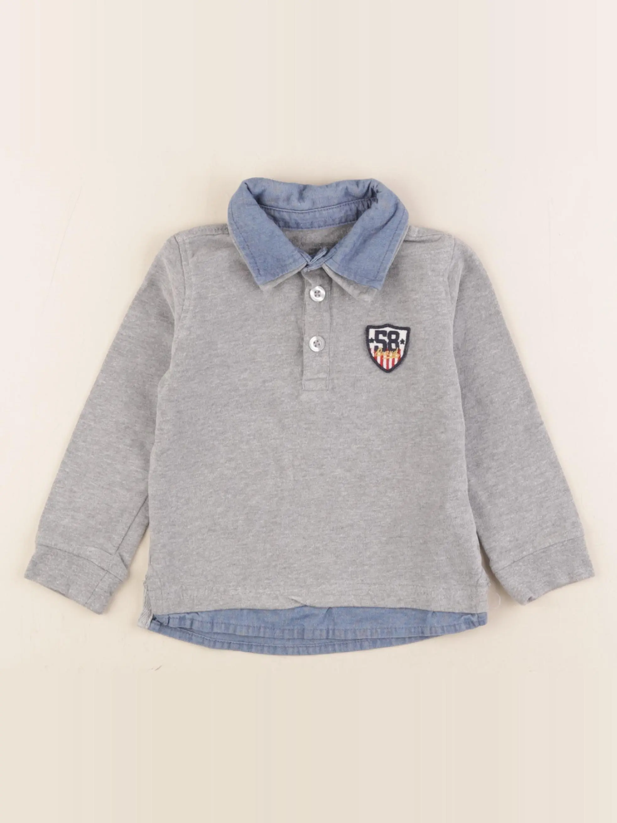 Polo gris