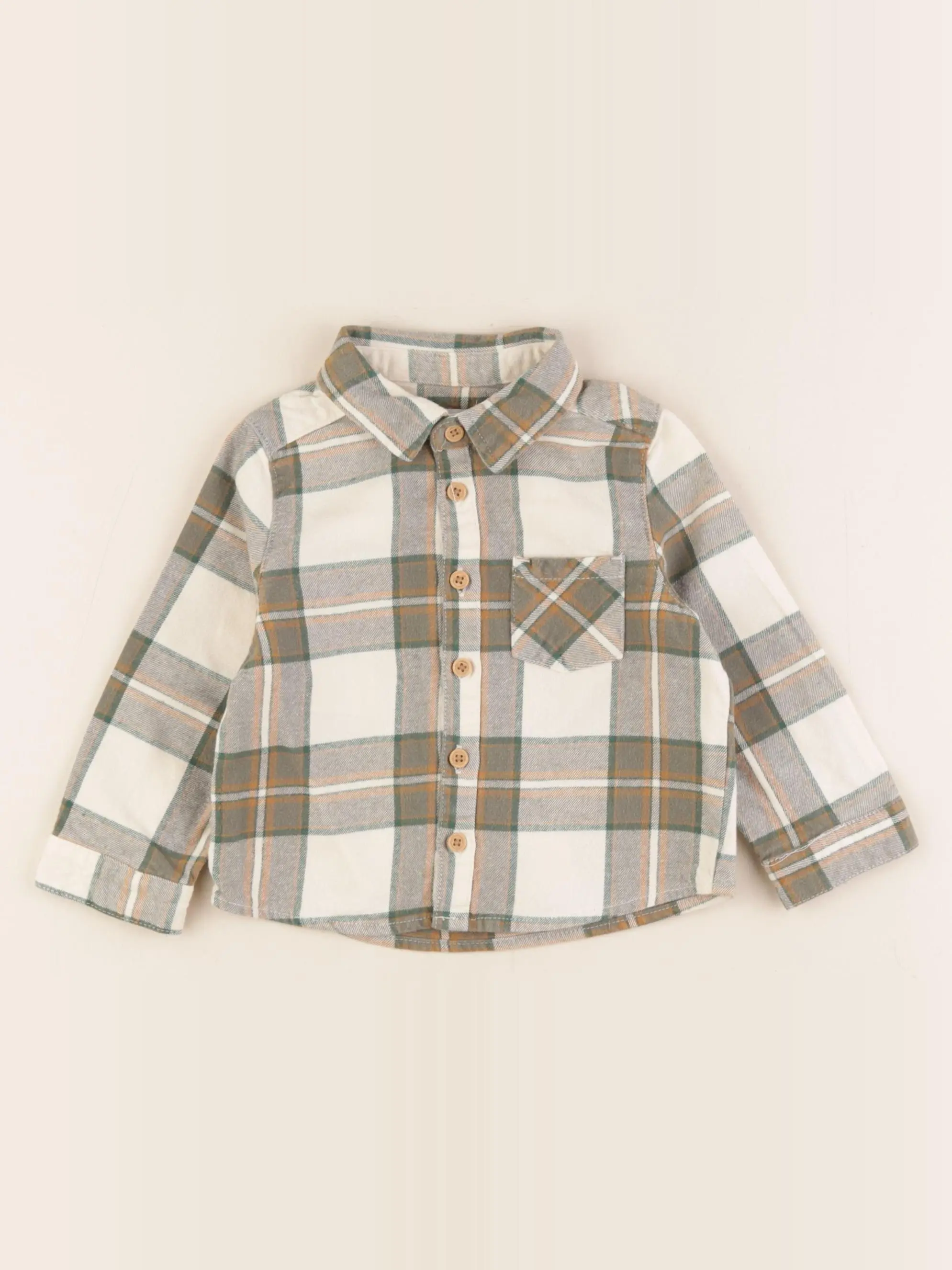 Chemise beige, vert