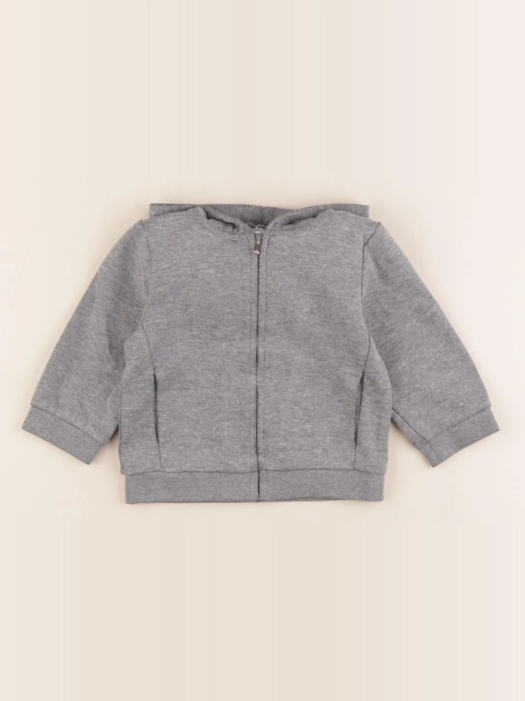 Sweat gris