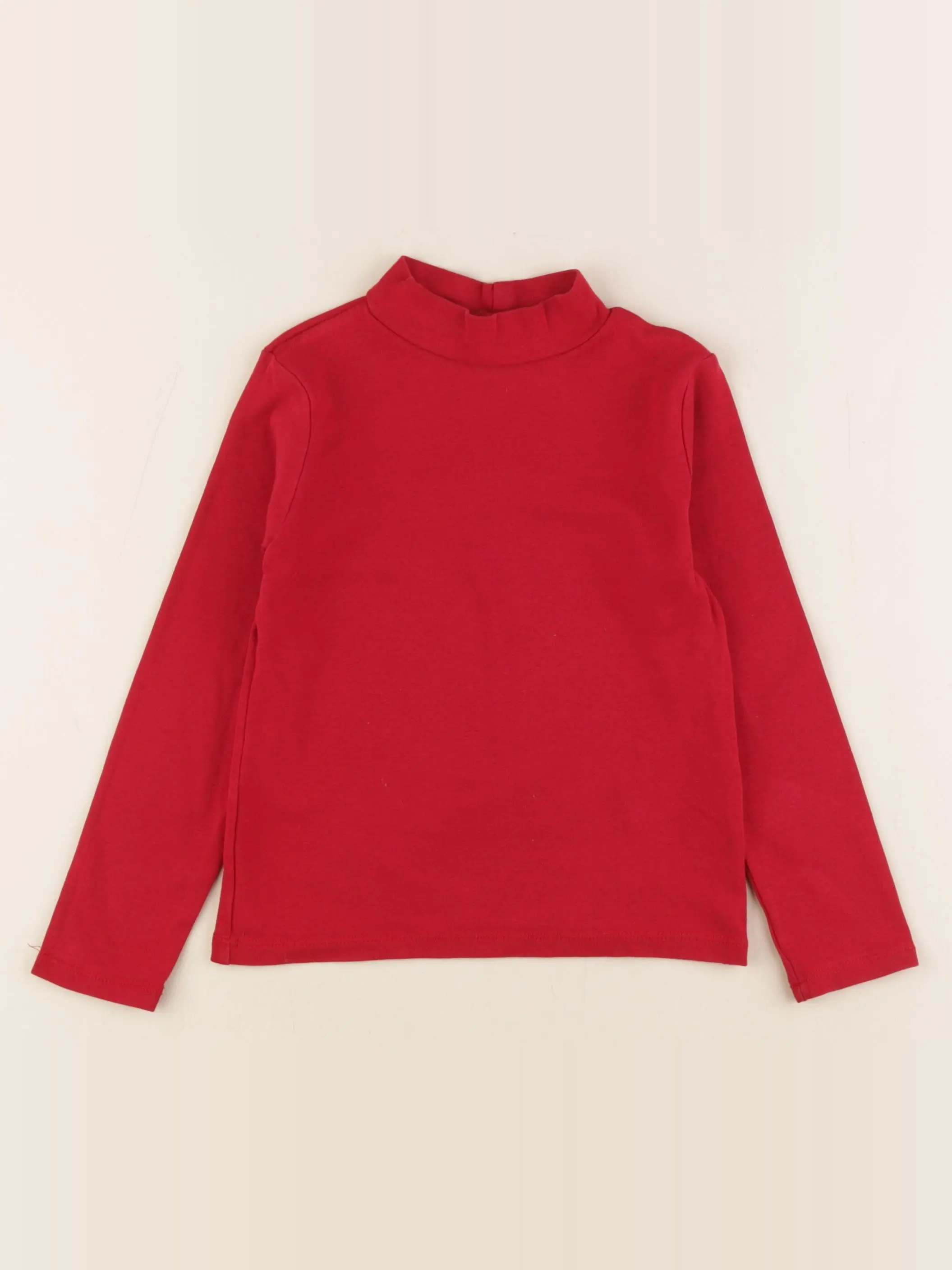 Sous-pull rouge