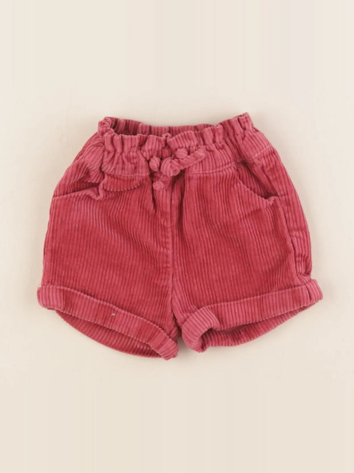 Short rouge