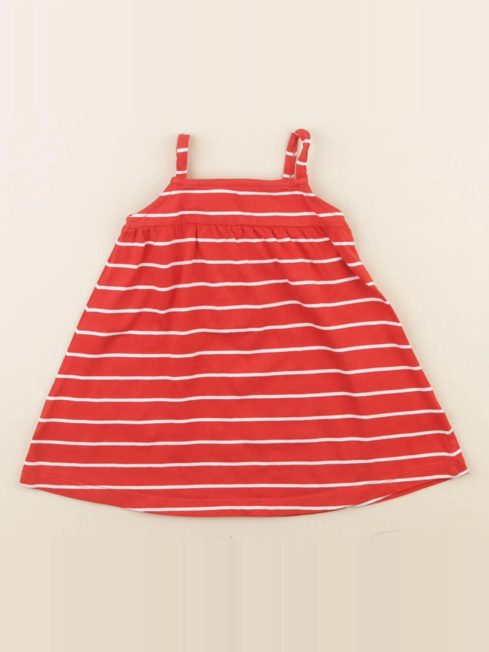 Robe rouge