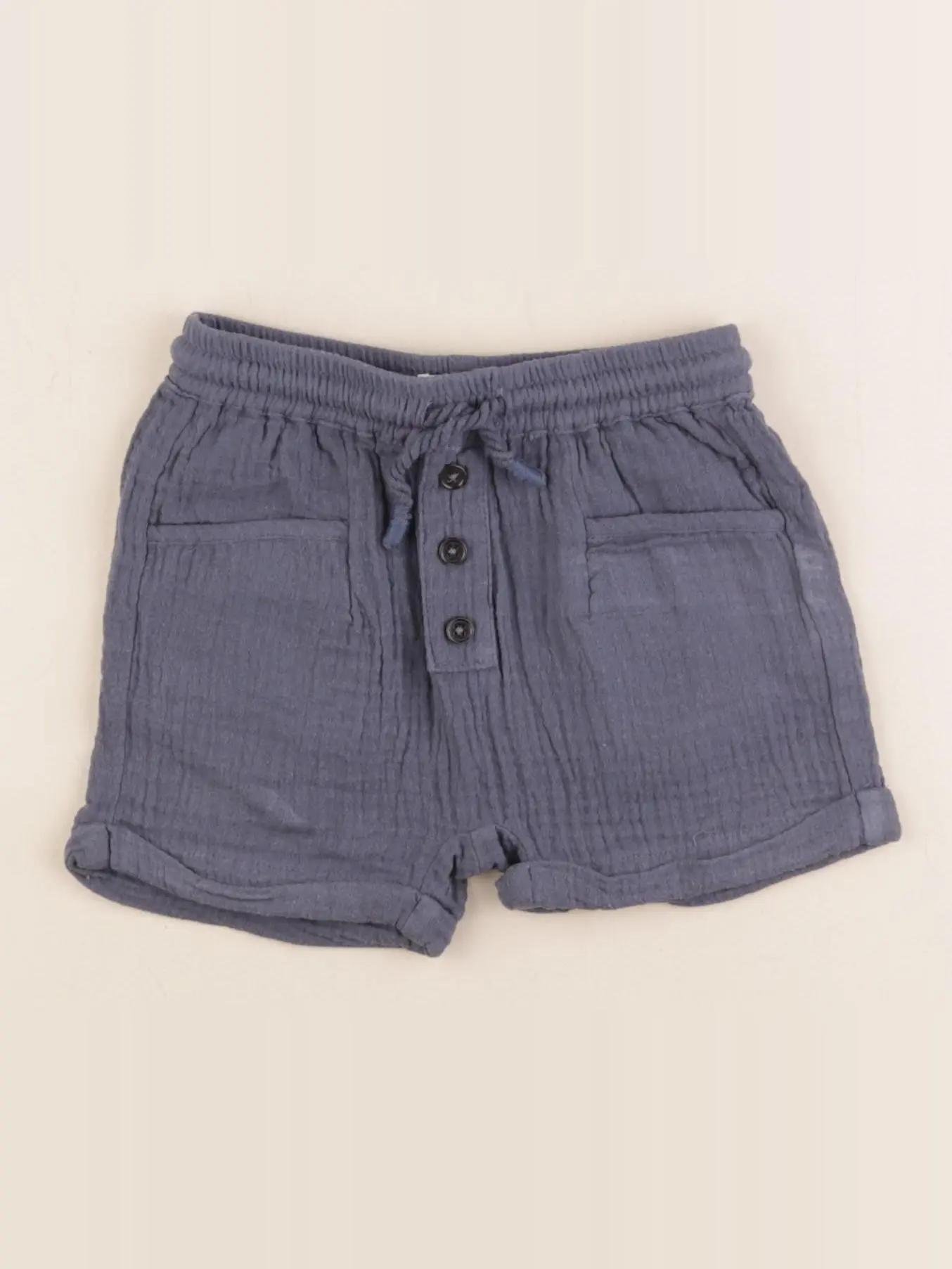 Short bleu