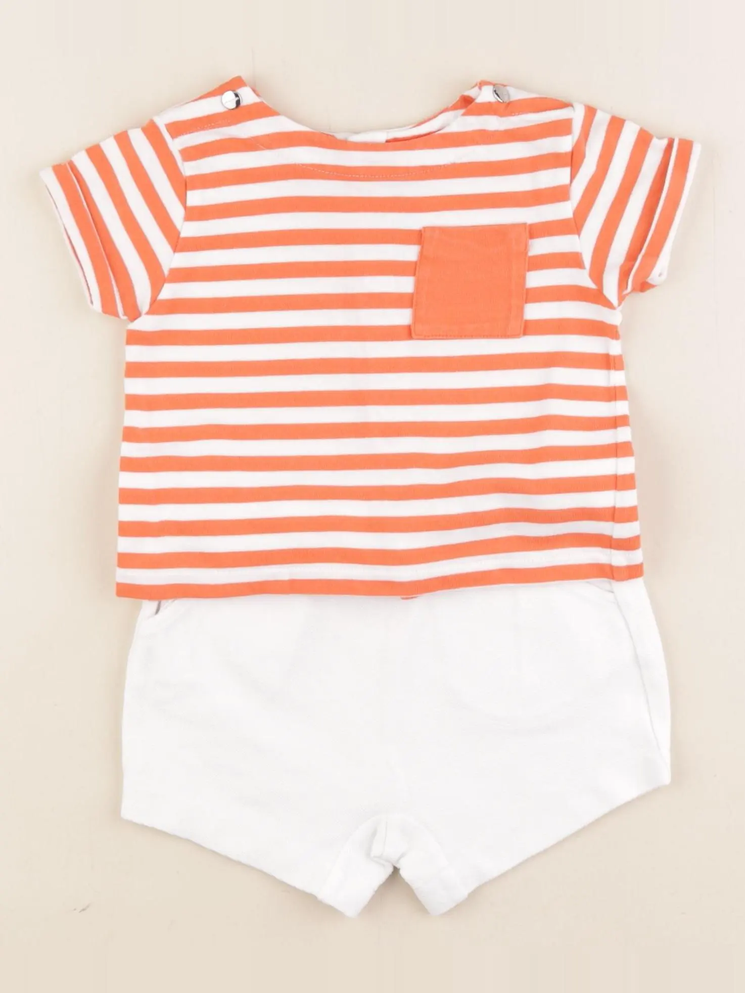 Ensemble blanc, orange