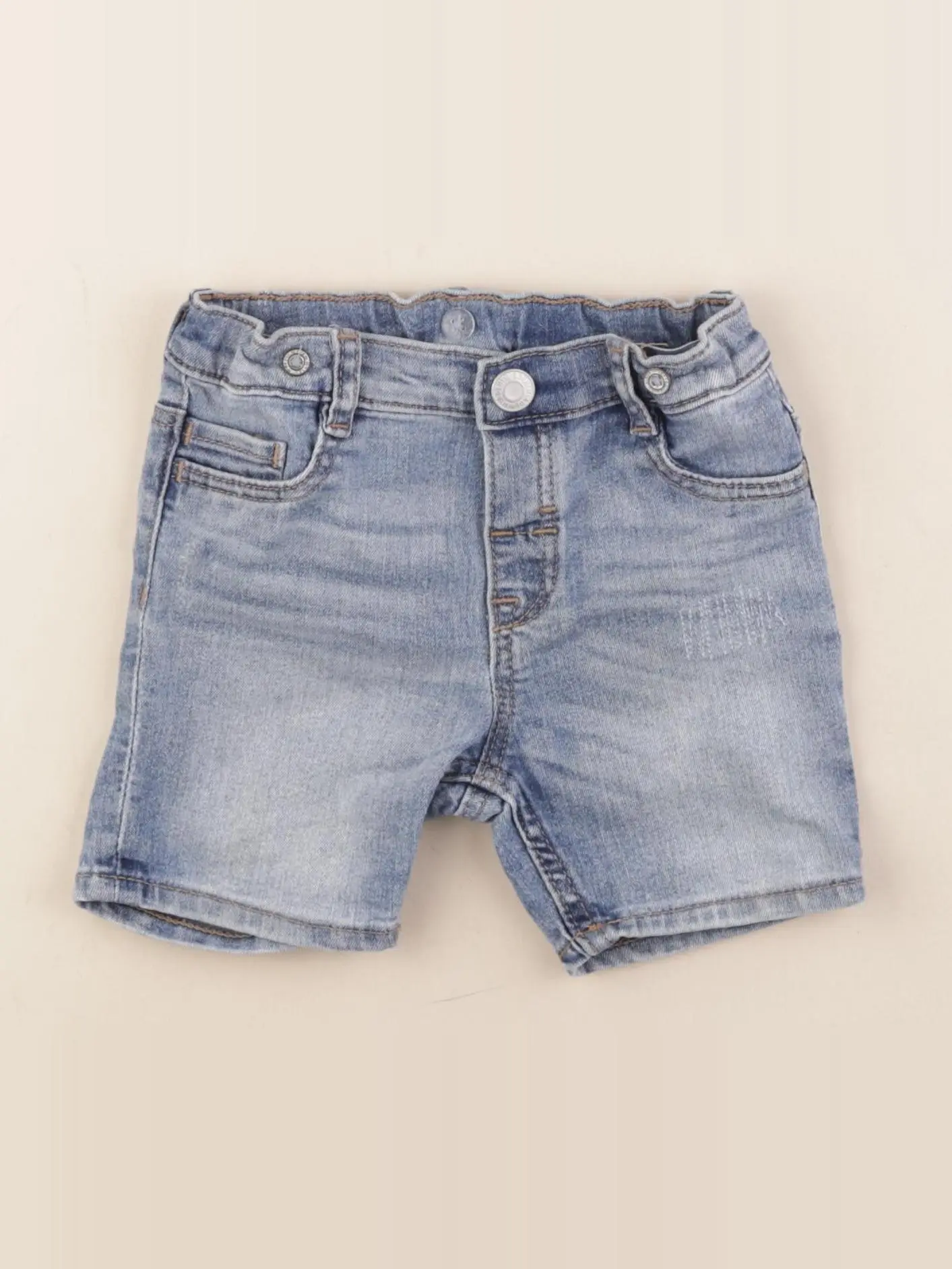 Short bleu