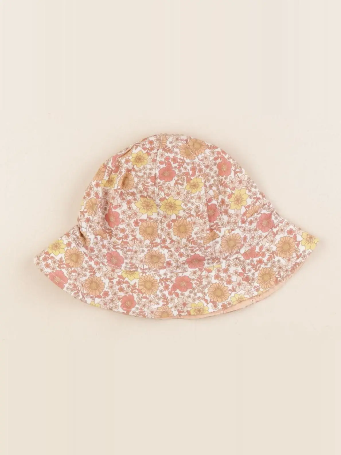 Chapeau multicolore