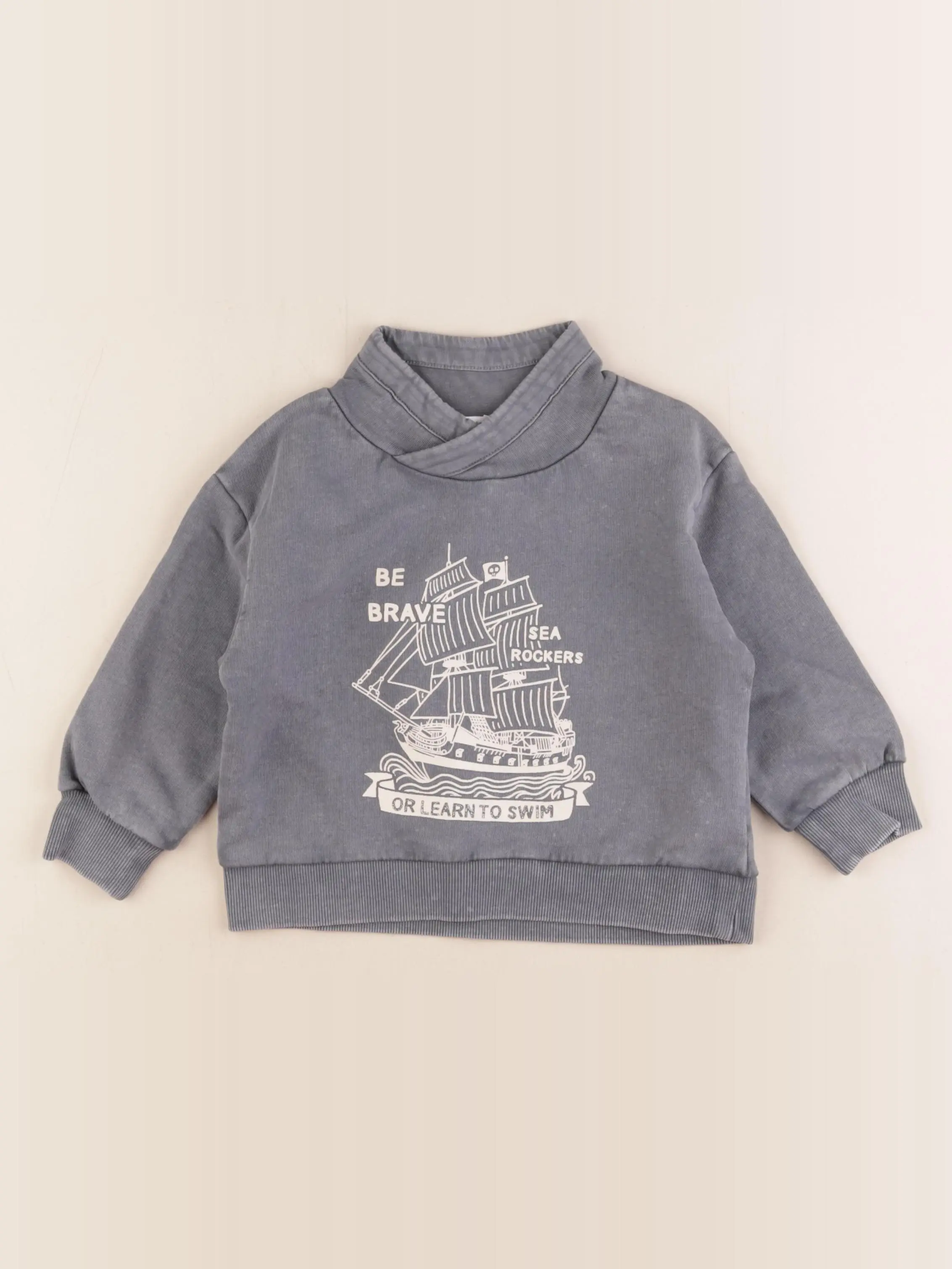 Sweat gris