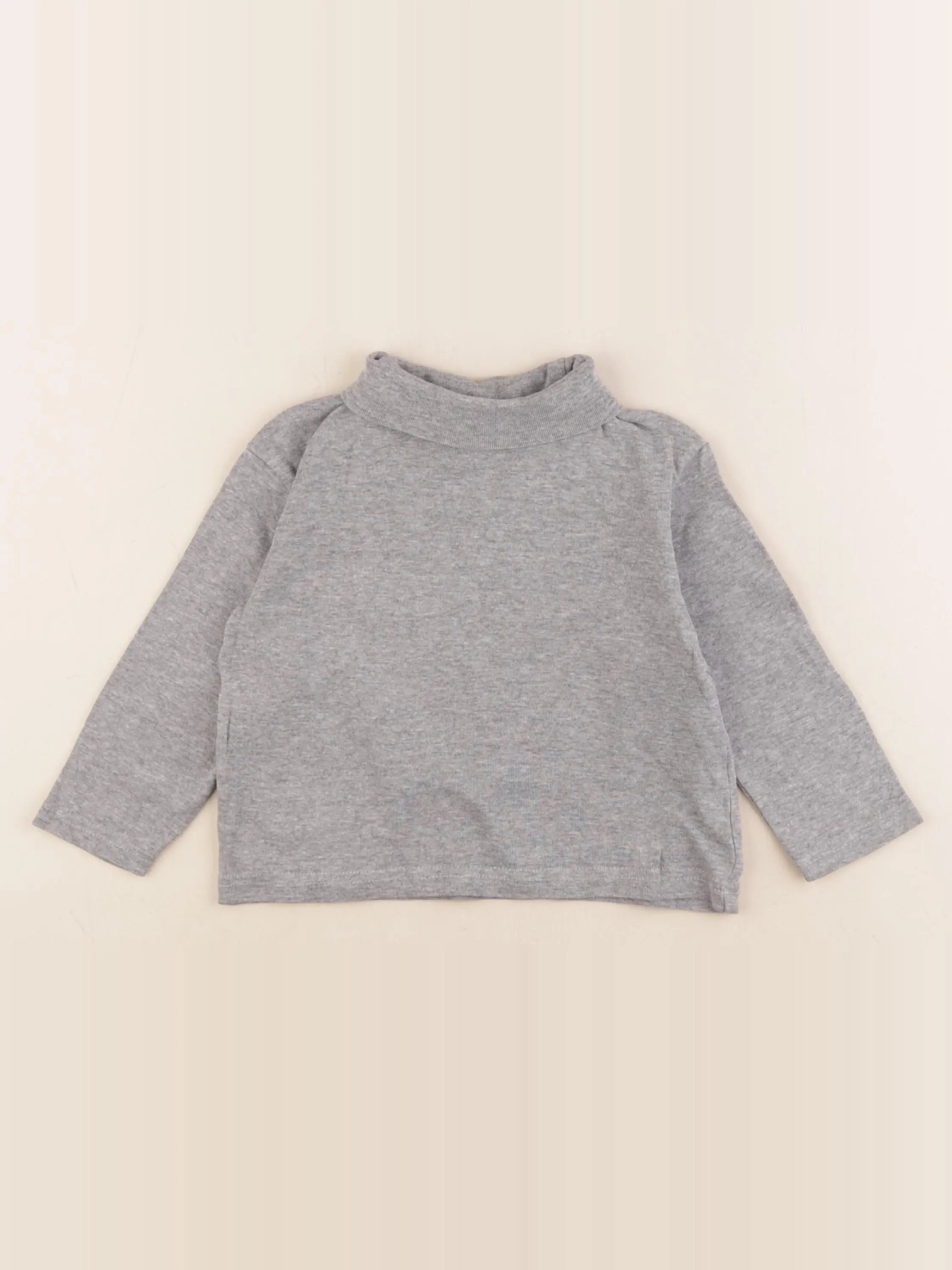 Sous-pull gris