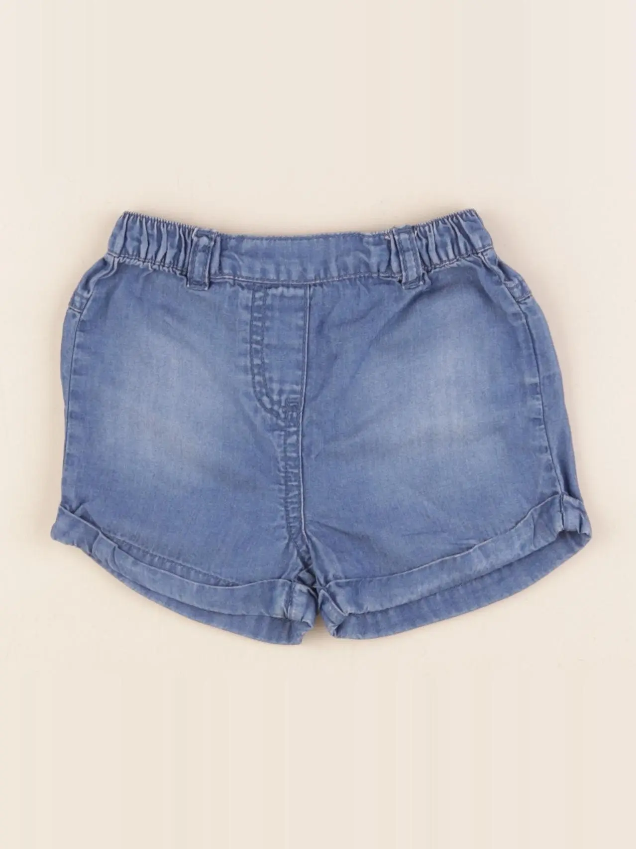 Short bleu