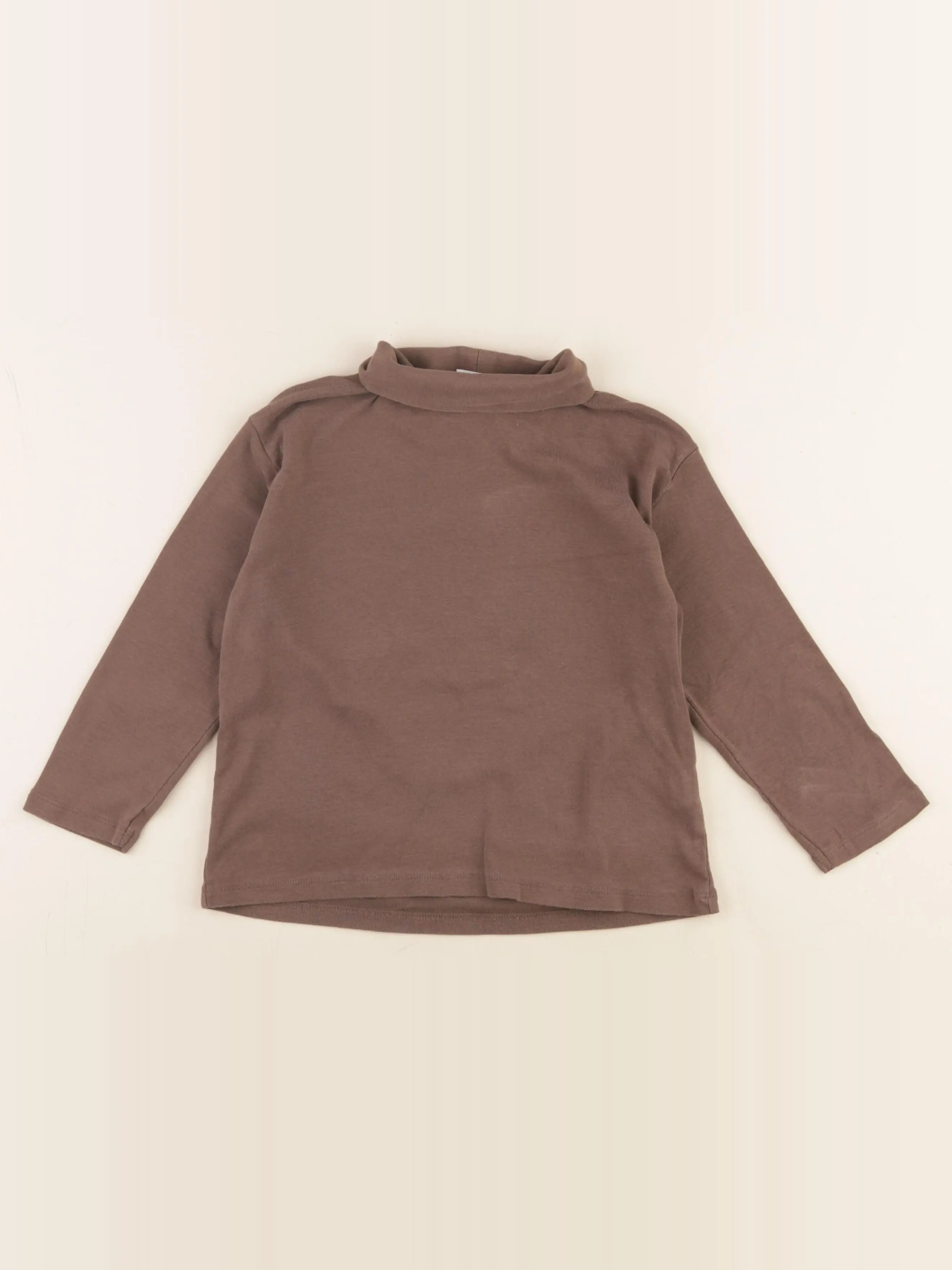 Sous-pull marron