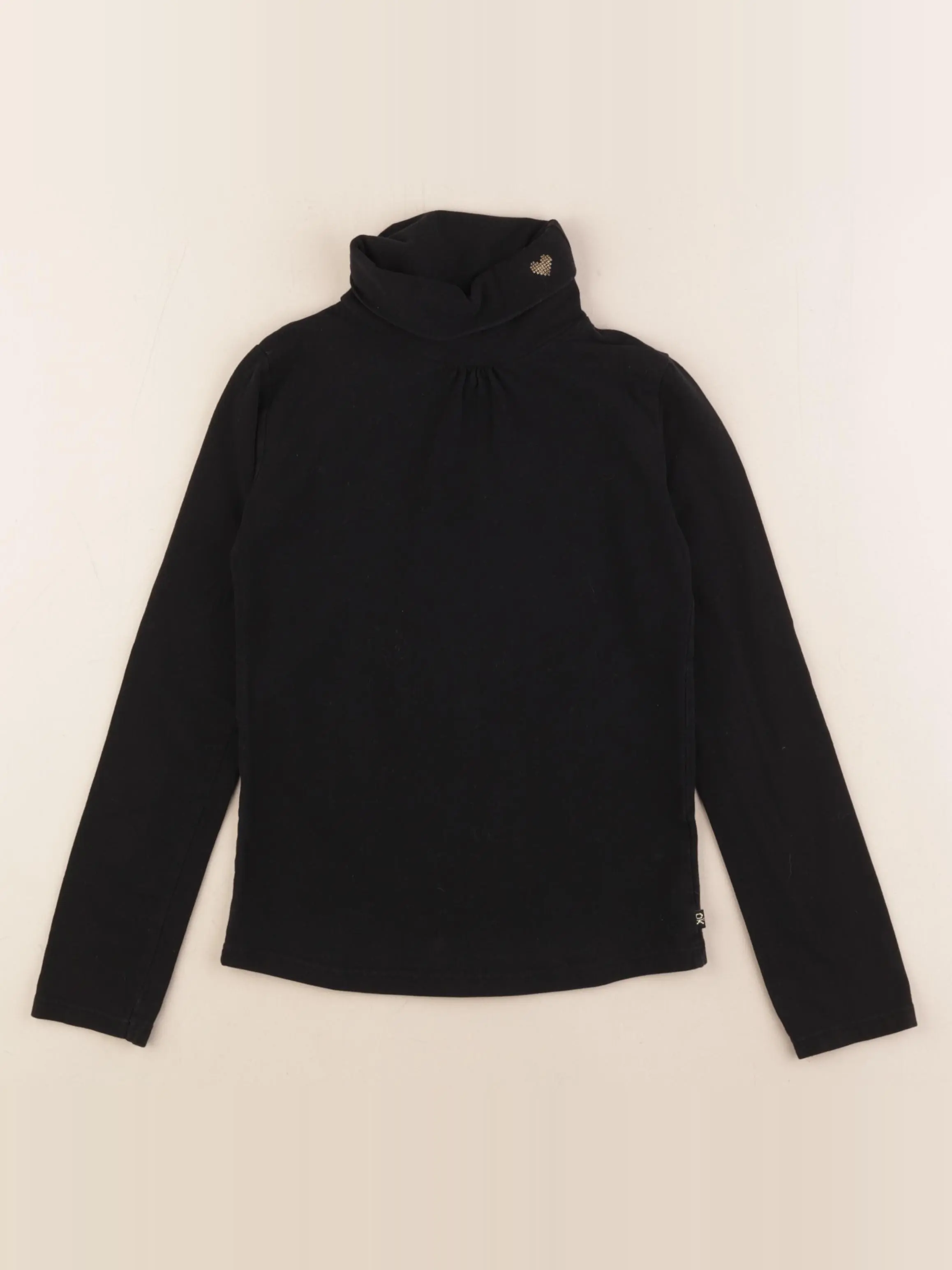 Sous-pull noir