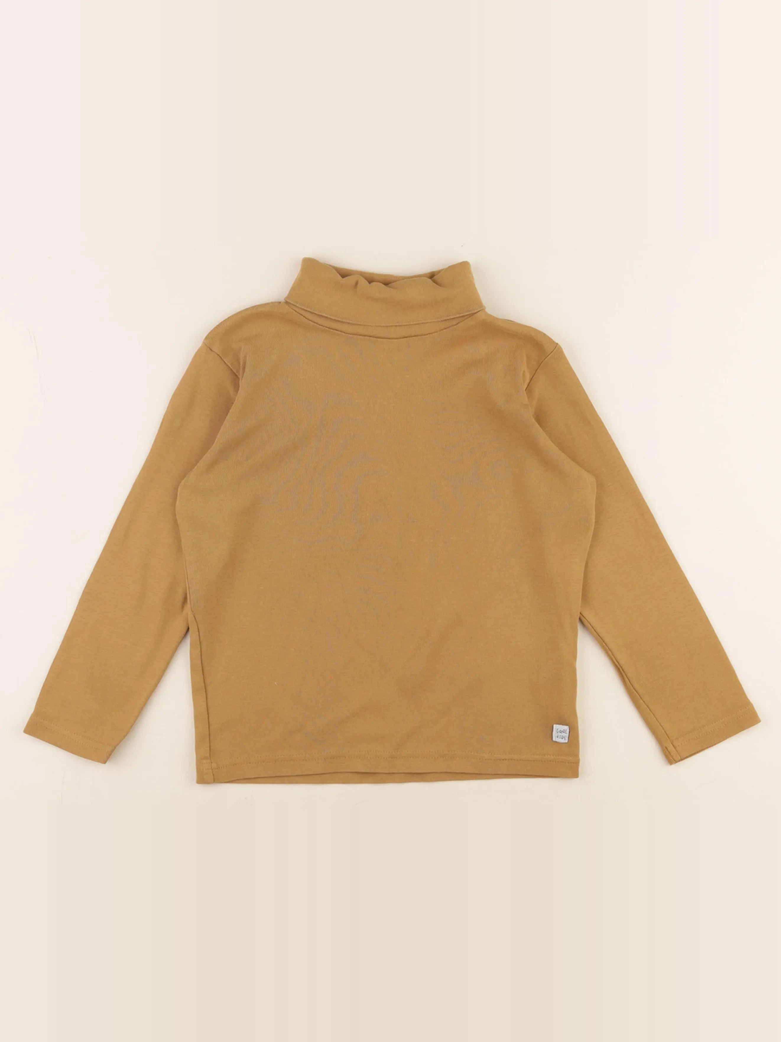 Sous-pull marron
