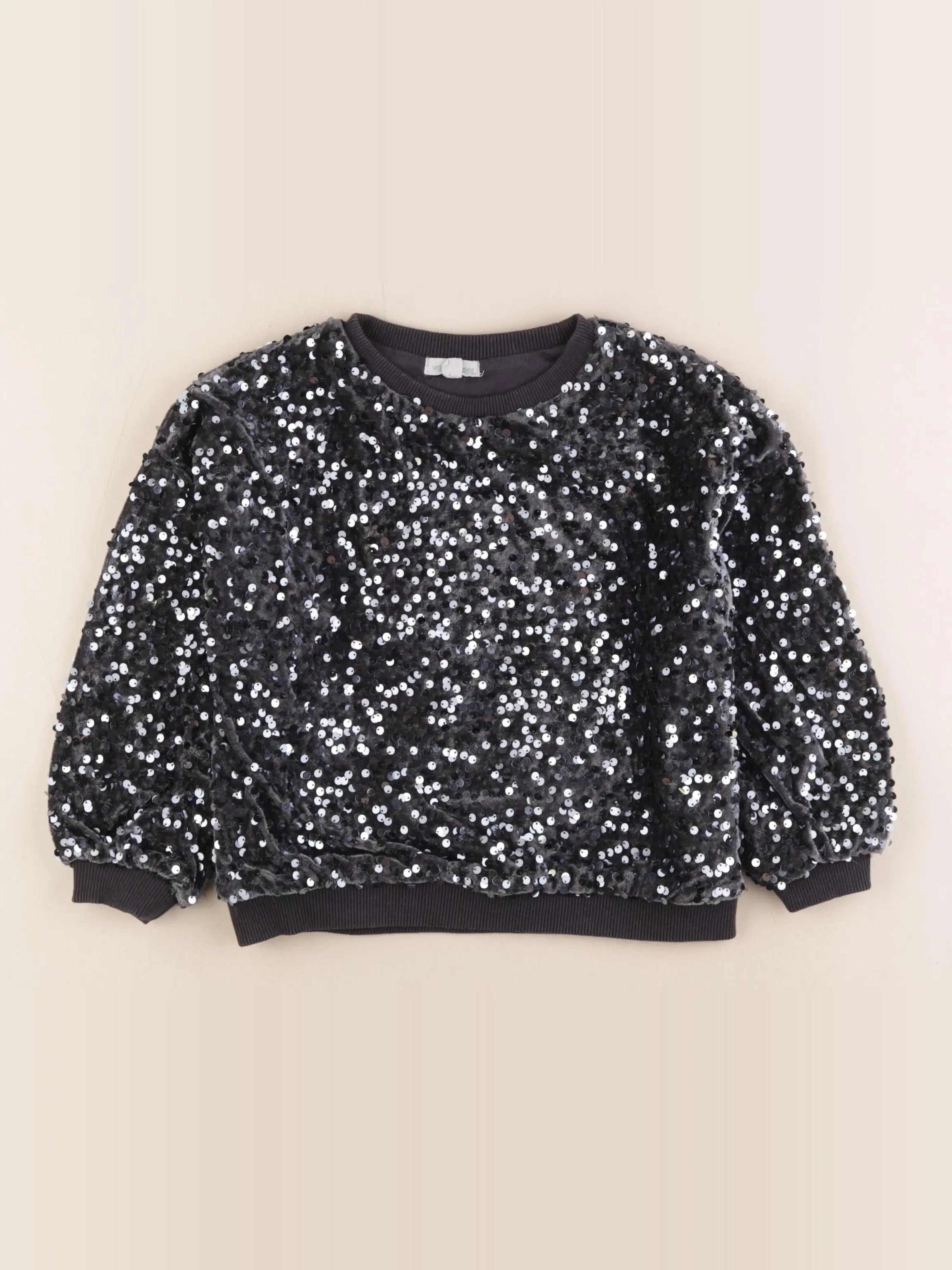 Pull argent, gris