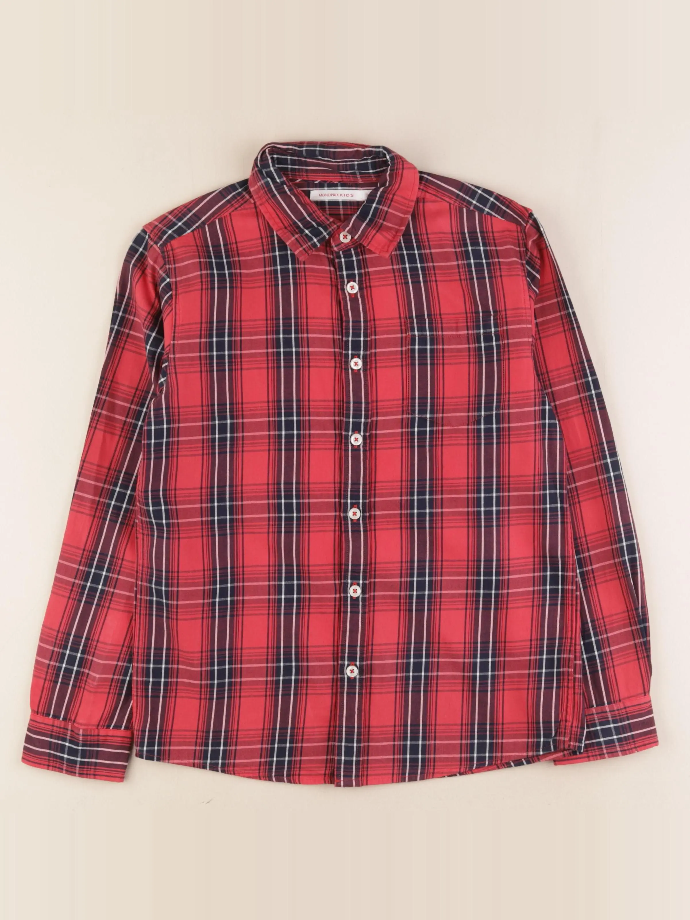 Chemise rouge, bleu