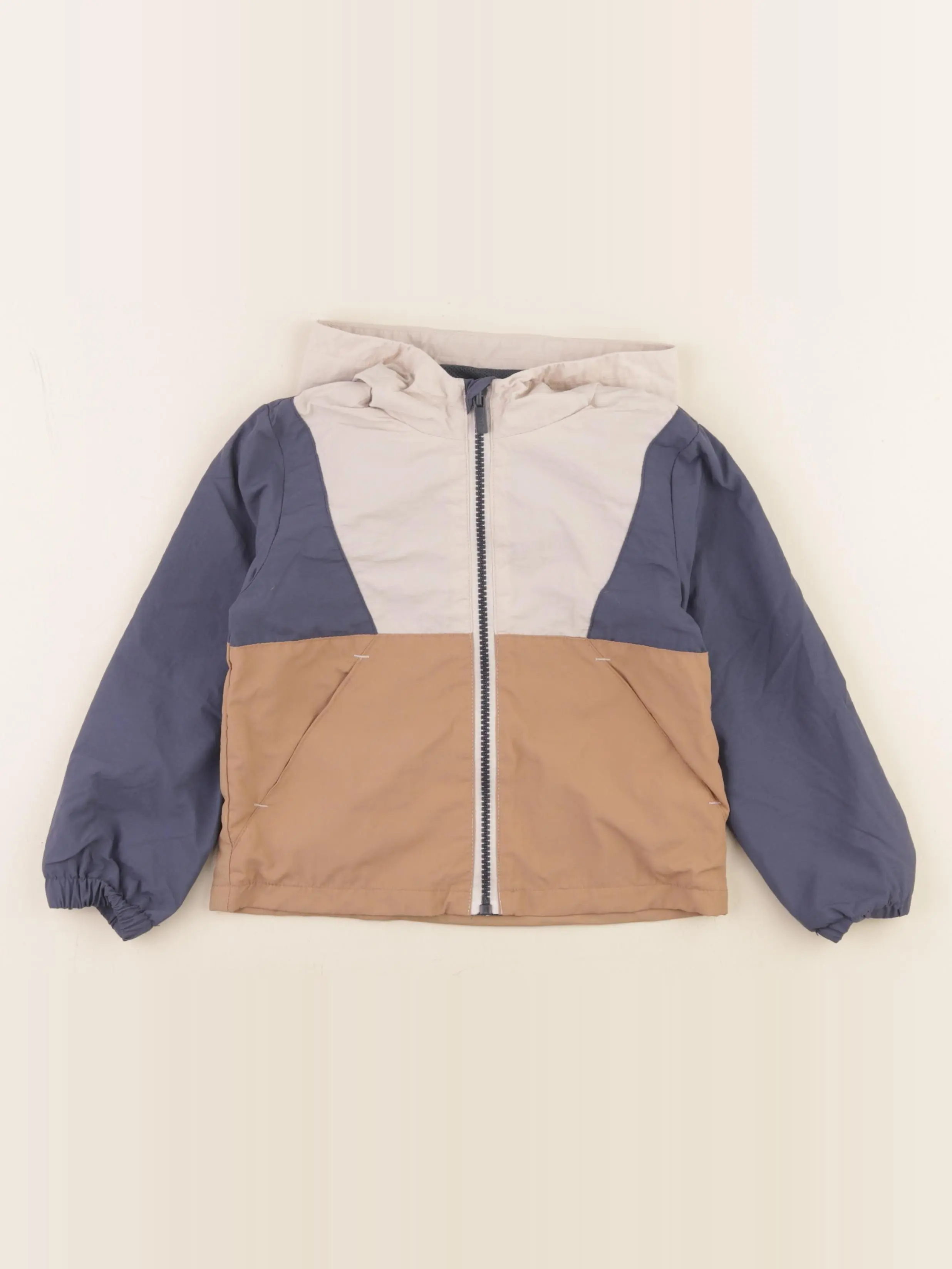 Coupe-vent multicolore