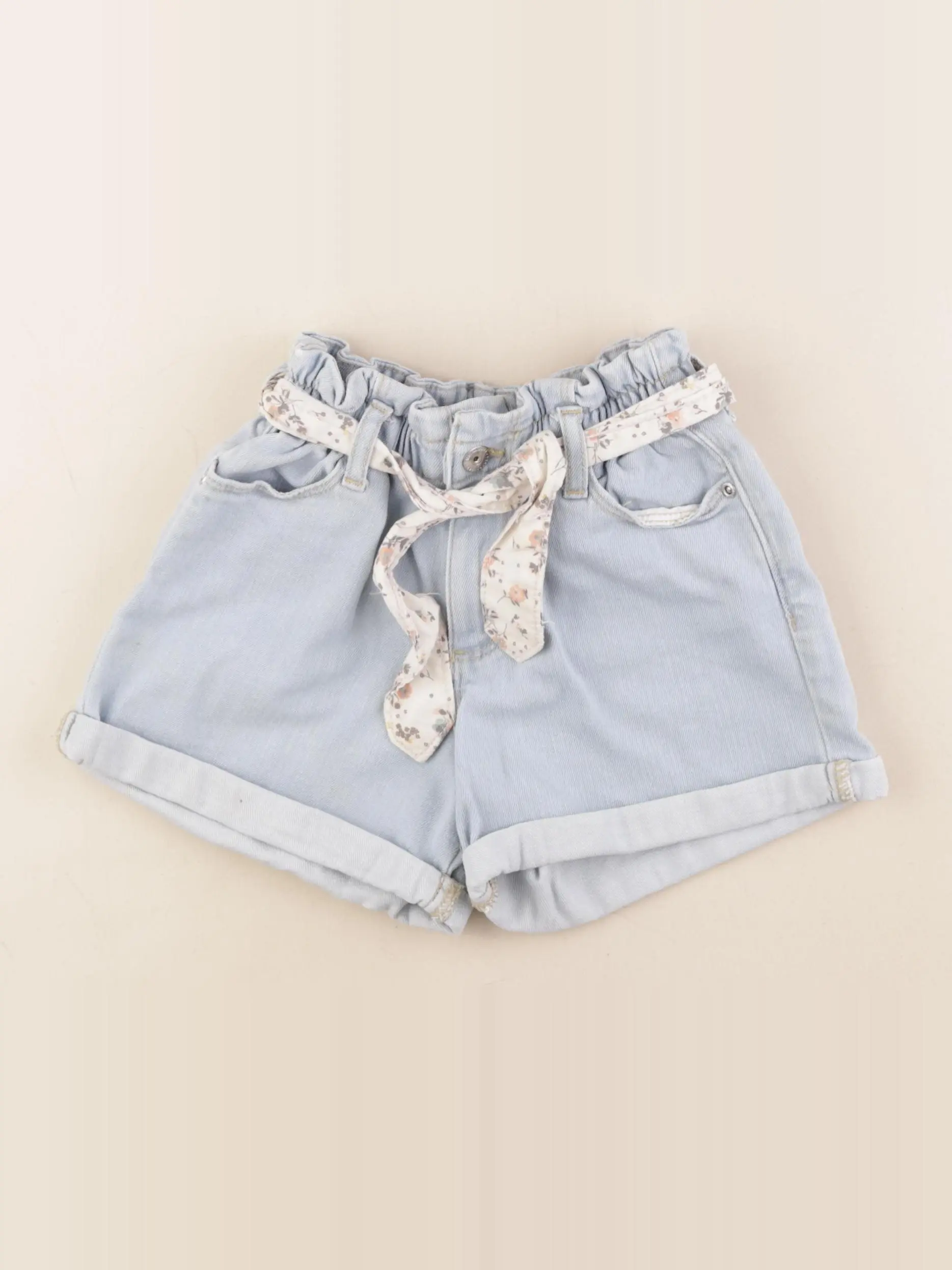 Short bleu