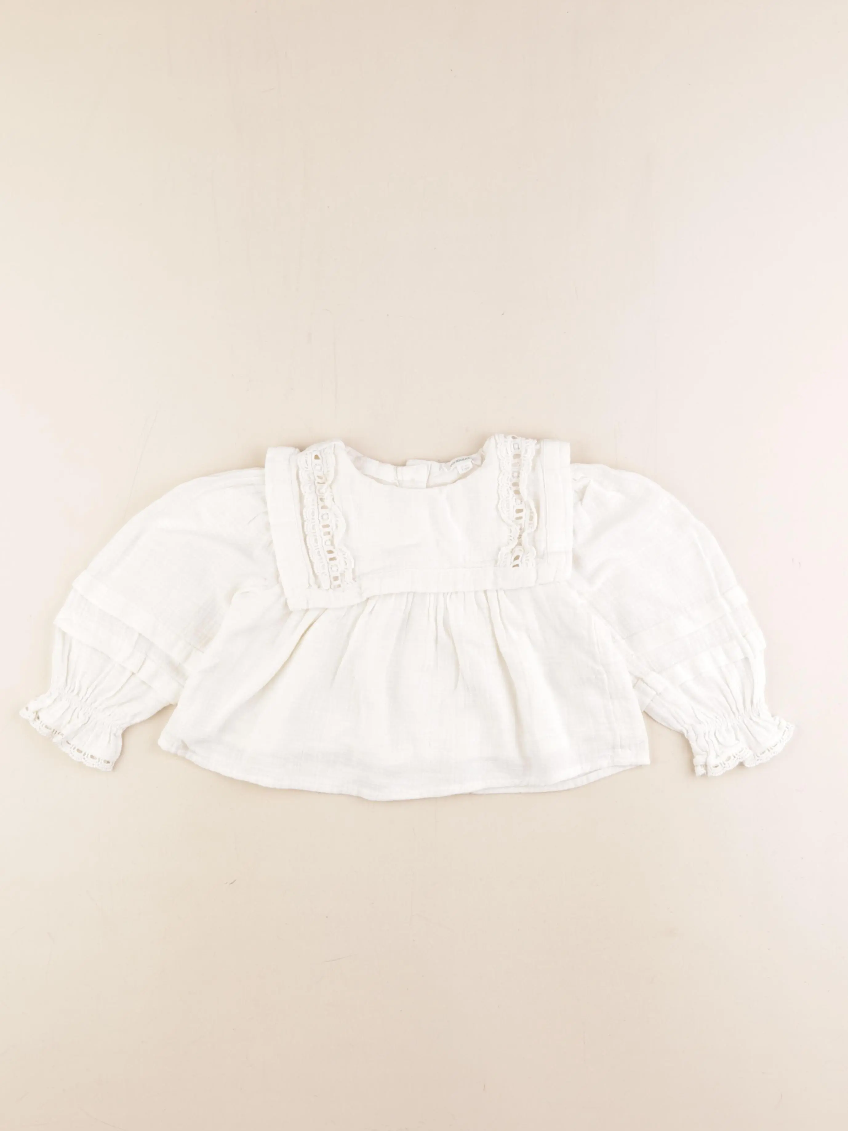 Blouse beige